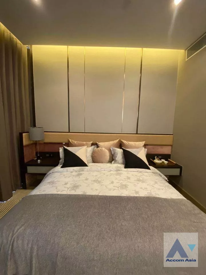 10  1 br Condominium for rent and sale in Ratchadaphisek ,Bangkok BTS Asok - MRT Phetchaburi at The Esse At Singha Complex AA34443