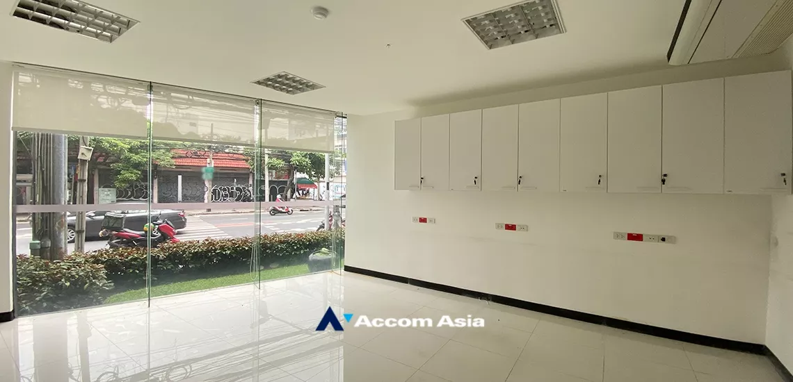  1  Office Space for rent and sale in Sukhumvit ,Bangkok BTS Phra khanong at PB Tower AA34447