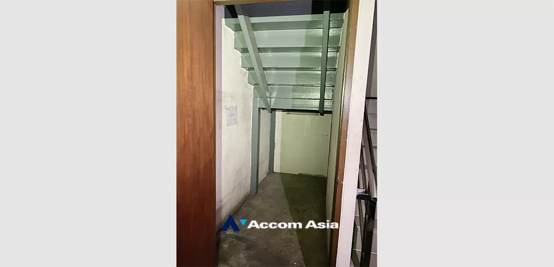 17  Office Space for rent and sale in Sukhumvit ,Bangkok BTS Phra khanong at PB Tower AA34447