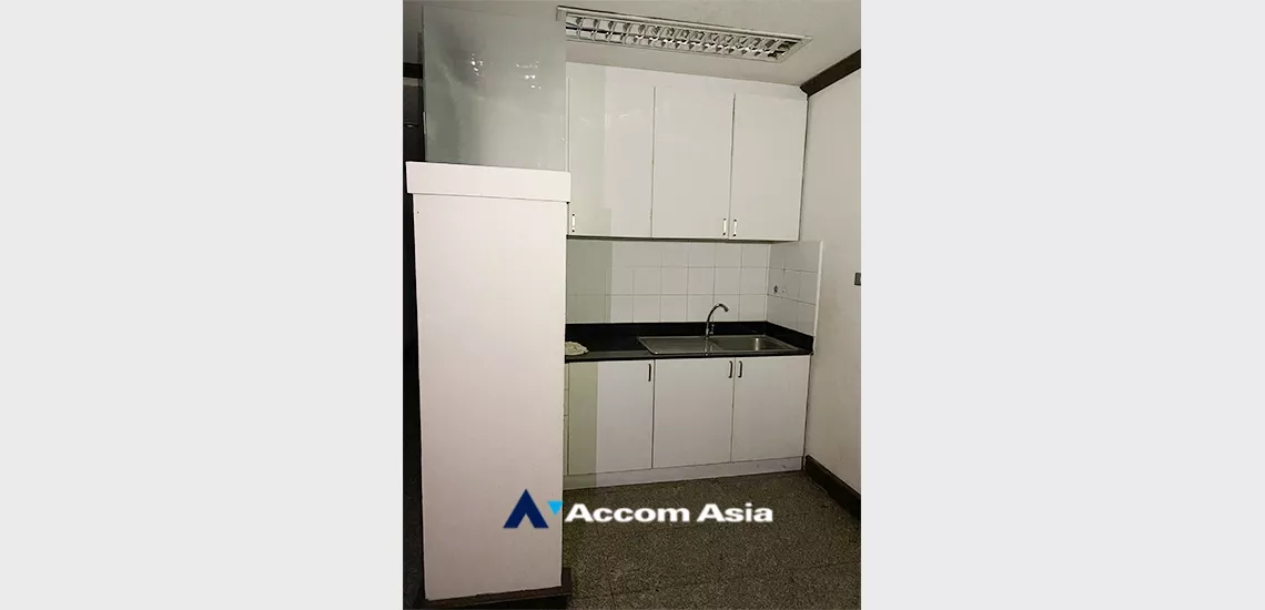 23  Office Space for rent and sale in Sukhumvit ,Bangkok BTS Phra khanong at PB Tower AA34447