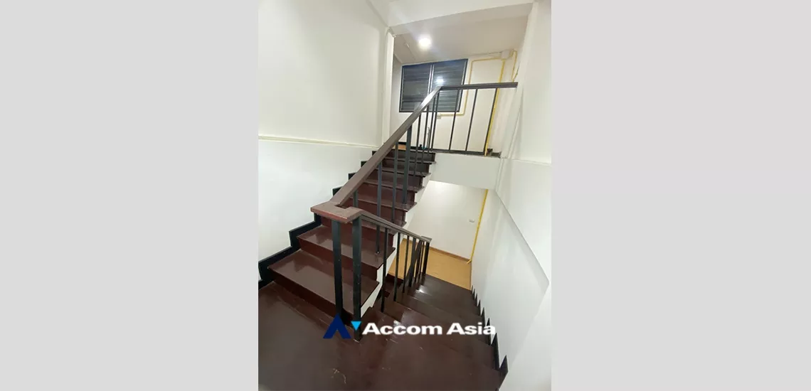 38  5 br Townhouse For Rent in sukhumvit ,Bangkok BTS Phrom Phong AA34449