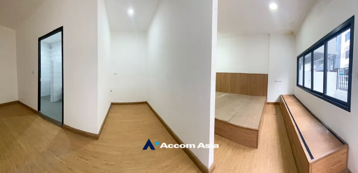 5  5 br Townhouse For Rent in sukhumvit ,Bangkok BTS Phrom Phong AA34449