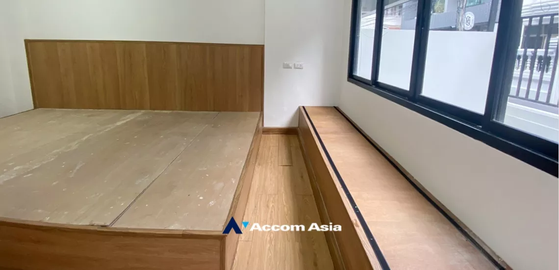 7  5 br Townhouse For Rent in sukhumvit ,Bangkok BTS Phrom Phong AA34449