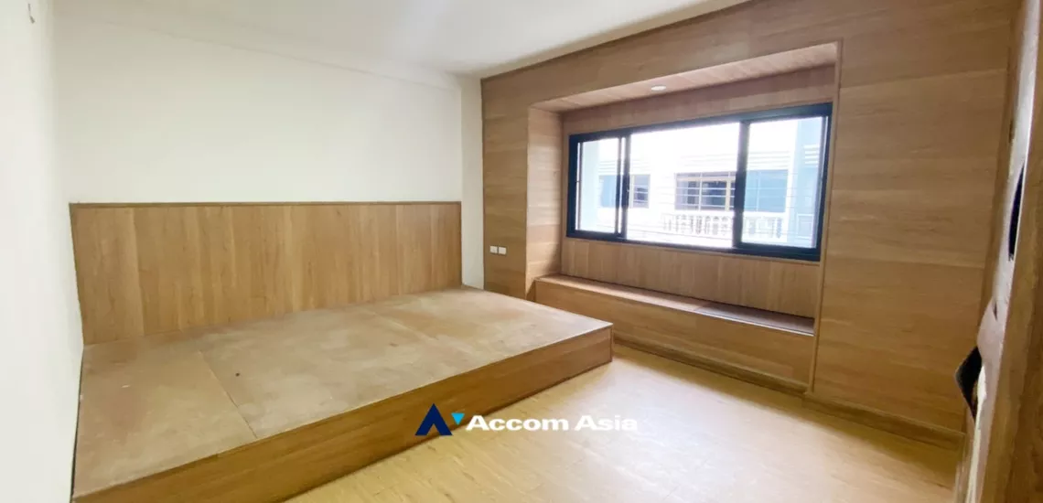 18  5 br Townhouse For Rent in sukhumvit ,Bangkok BTS Phrom Phong AA34449