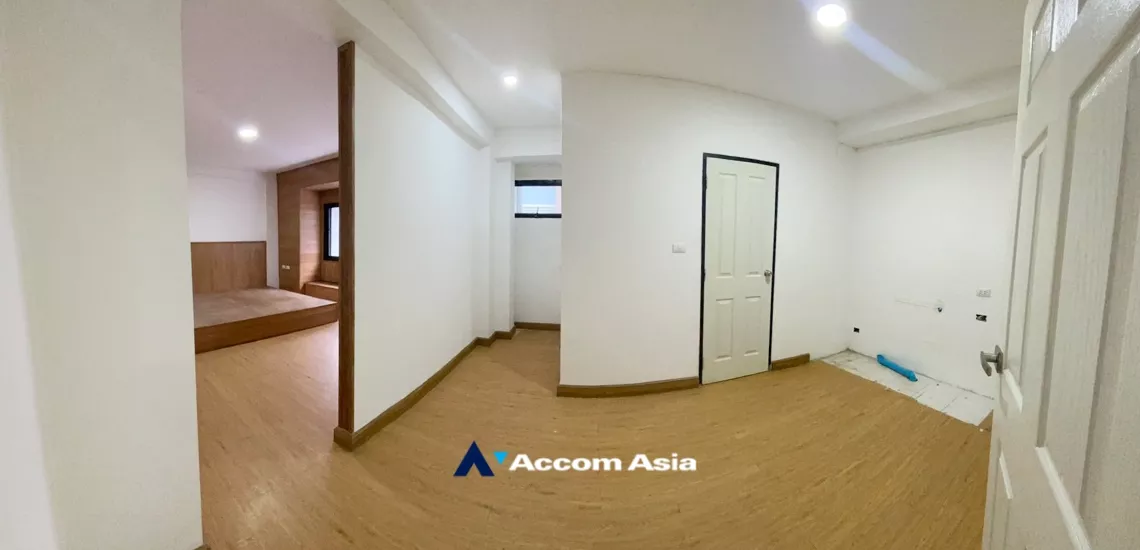 17  5 br Townhouse For Rent in sukhumvit ,Bangkok BTS Phrom Phong AA34449