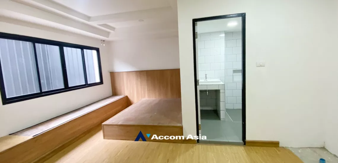 23  5 br Townhouse For Rent in sukhumvit ,Bangkok BTS Phrom Phong AA34449