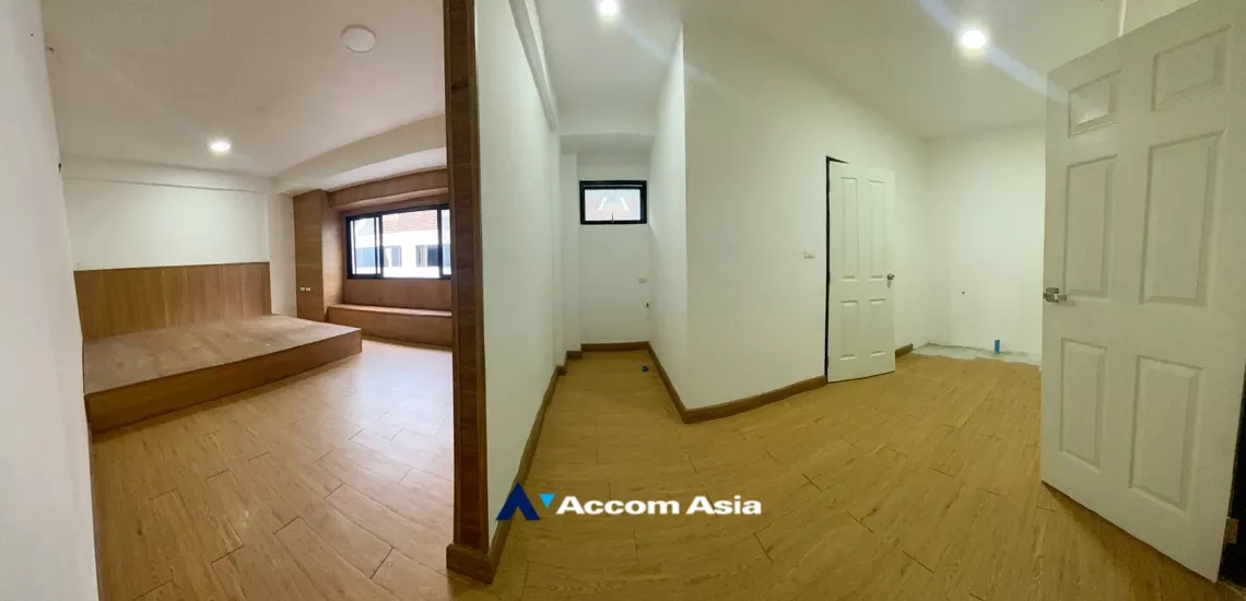 29  5 br Townhouse For Rent in sukhumvit ,Bangkok BTS Phrom Phong AA34449