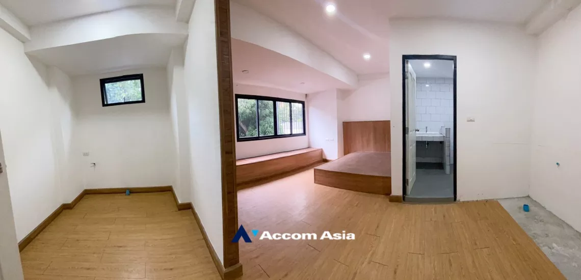34  5 br Townhouse For Rent in sukhumvit ,Bangkok BTS Phrom Phong AA34449