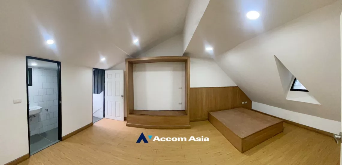 41  5 br Townhouse For Rent in sukhumvit ,Bangkok BTS Phrom Phong AA34449