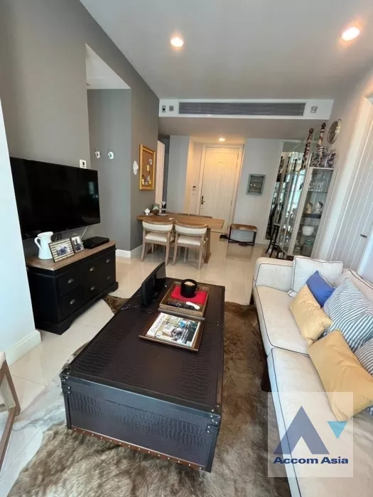 unit 2 Bedrooms  Condominium For Rent in Ploenchit, Bangkok  near BTS Chitlom (AA34456)