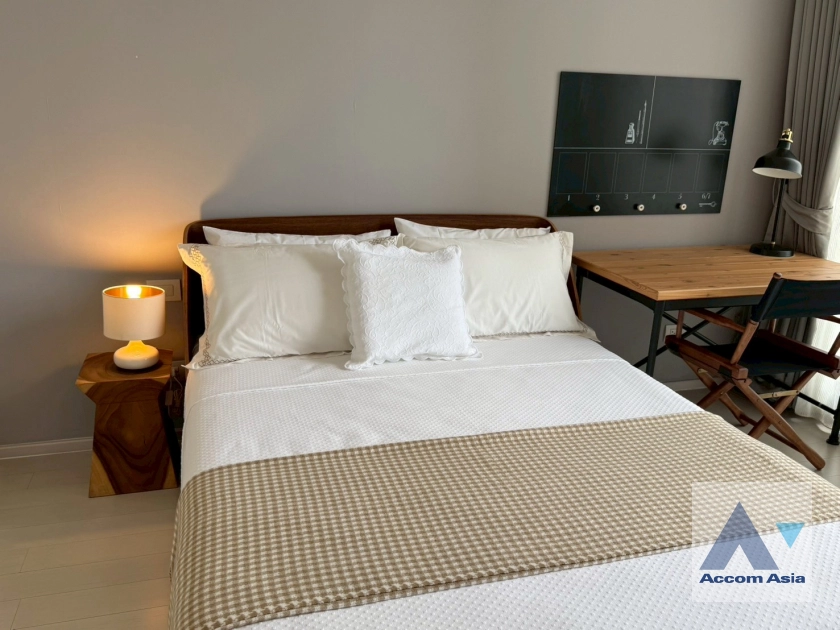 13  2 br Condominium For Rent in Ploenchit ,Bangkok BTS Ploenchit at Noble Ploenchit AA34475