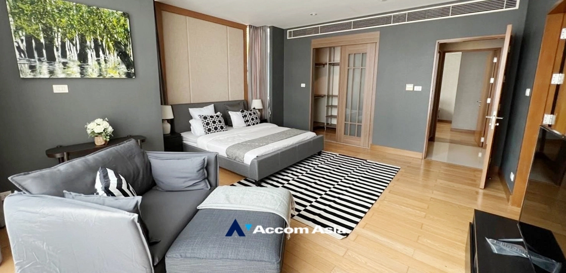 7  3 br Condominium For Rent in Ploenchit ,Bangkok BTS Chitlom at The Park Chidlom AA34477
