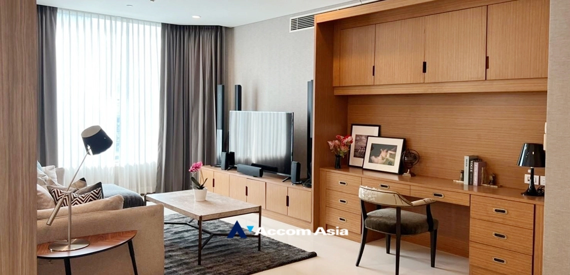  1  3 br Condominium For Rent in Ploenchit ,Bangkok BTS Chitlom at The Park Chidlom AA34477