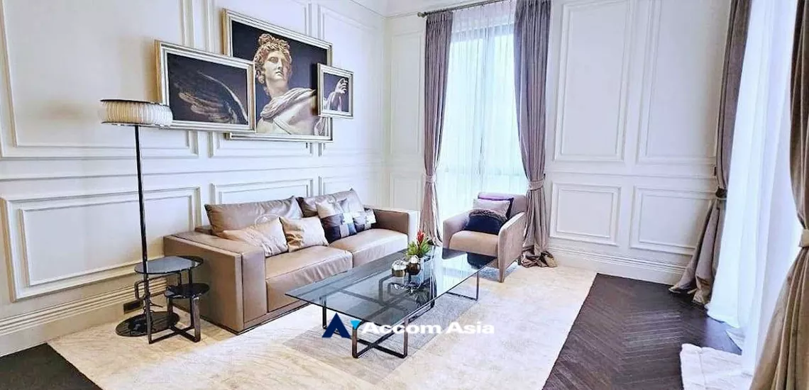 unit 2 Bedrooms  Condominium For Rent in Ploenchit, Bangkok  near BTS Ploenchit (AA34478)