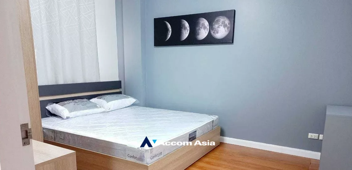 4  2 br Condominium For Sale in Ploenchit ,Bangkok BTS National Stadium at Condo One Siam AA34492