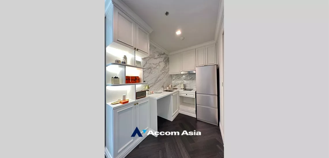 4  1 br Condominium For Sale in Ploenchit ,Bangkok BTS Ploenchit at Life One Wireless AA34495