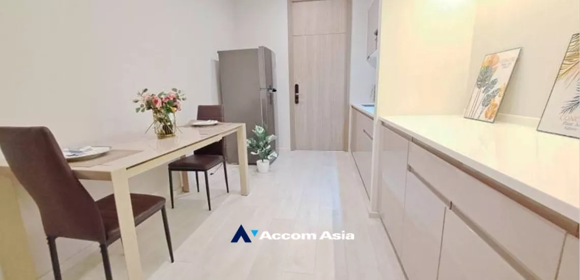  1 Bedroom  Condominium For Rent & Sale in Ploenchit, Bangkok  near BTS Ploenchit (AA34506)