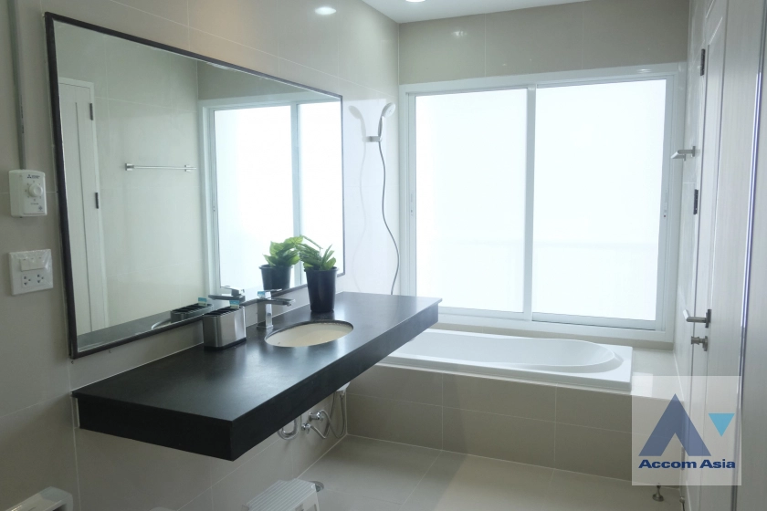 8  2 br Condominium for rent and sale in Sukhumvit ,Bangkok BTS Thong Lo at Noble Ora AA34526