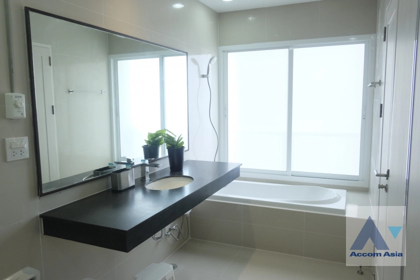 8  2 br Condominium For Rent in Sukhumvit ,Bangkok BTS Thong Lo at Noble Ora AA34526