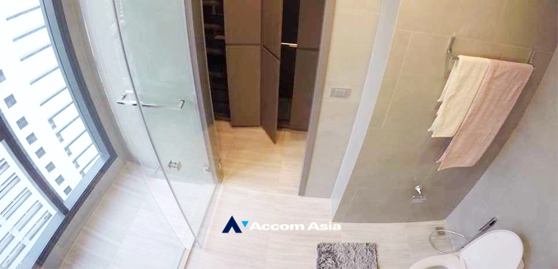 7  2 br Condominium For Rent in Silom ,Bangkok BTS Surasak at The Diplomat Sathorn AA34532