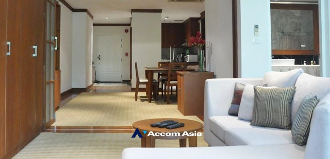 New House Condominium  1 Bedroom for Sale BTS Chitlom in Ploenchit Bangkok