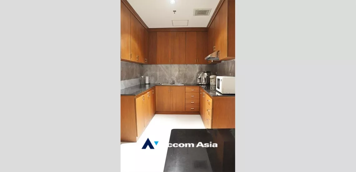 4  1 br Condominium For Sale in Ploenchit ,Bangkok BTS Chitlom at New House AA34535