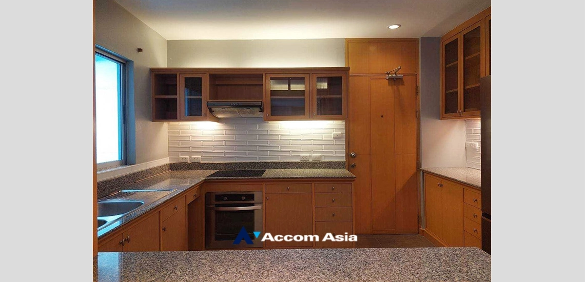 4  3 br Apartment For Rent in Sathorn ,Bangkok MRT Lumphini at Living with natural AA34550