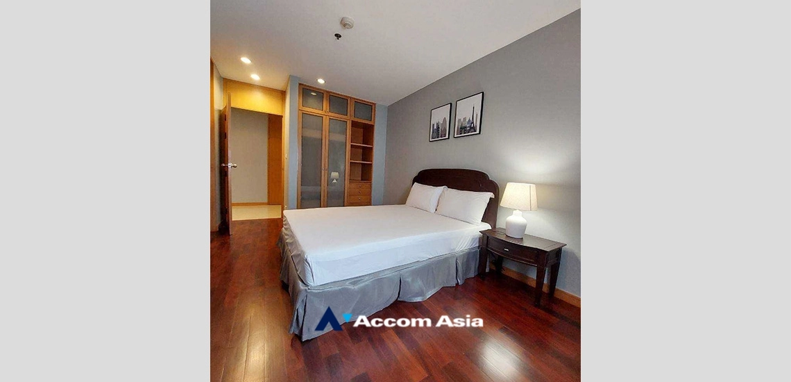 6  3 br Apartment For Rent in Sathorn ,Bangkok MRT Lumphini at Living with natural AA34550