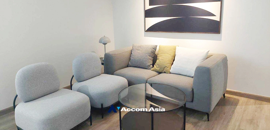 16  4 br Apartment For Rent in Sathorn ,Bangkok BTS Sala Daeng - MRT Lumphini at Children Dreaming Place - Garden AA34552