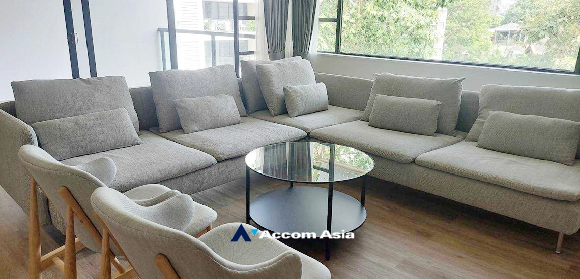  Children Dreaming Place - Garden Apartment  4 Bedroom for Rent MRT Lumphini in Sathorn Bangkok