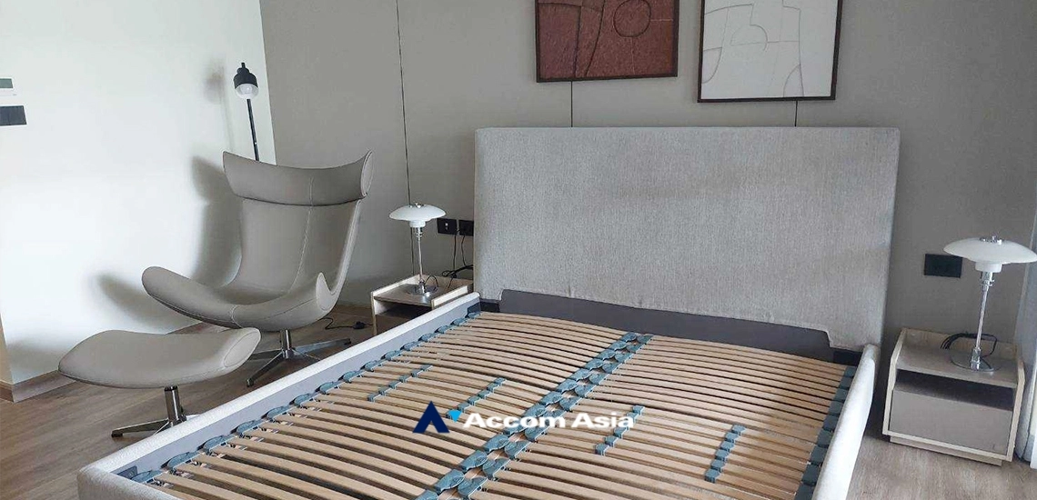 12  4 br Apartment For Rent in Sathorn ,Bangkok BTS Sala Daeng - MRT Lumphini at Children Dreaming Place - Garden AA34552