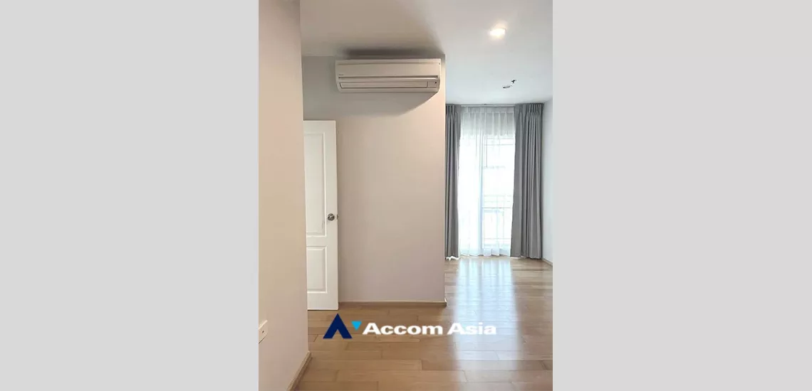 10  2 br Condominium For Sale in Charoen Nakhon ,Bangkok BTS Krung Thon Buri at Hive Sathorn AA34553