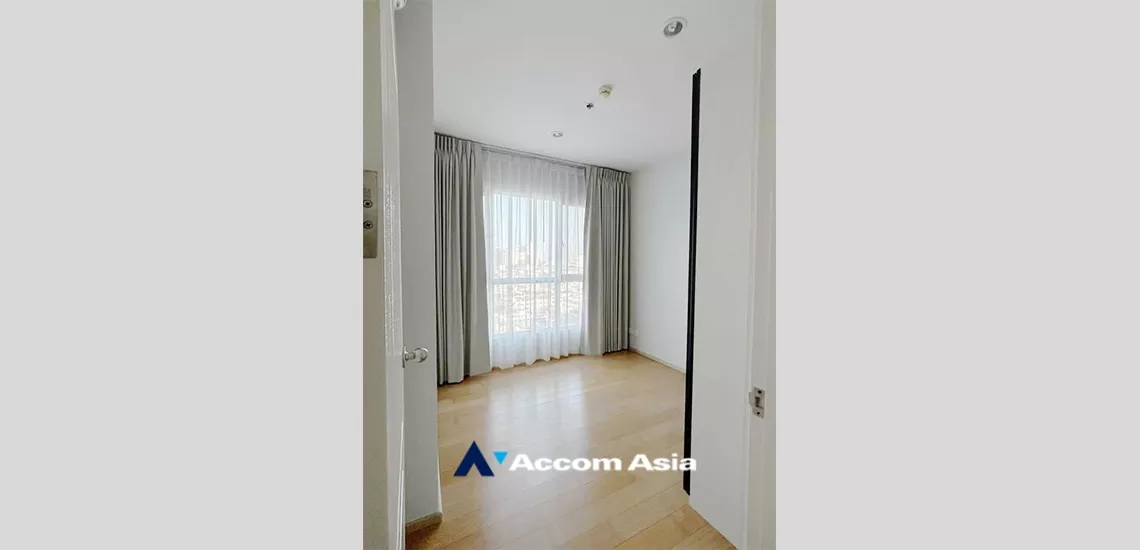 8  2 br Condominium For Sale in Charoen Nakhon ,Bangkok BTS Krung Thon Buri at Hive Sathorn AA34553