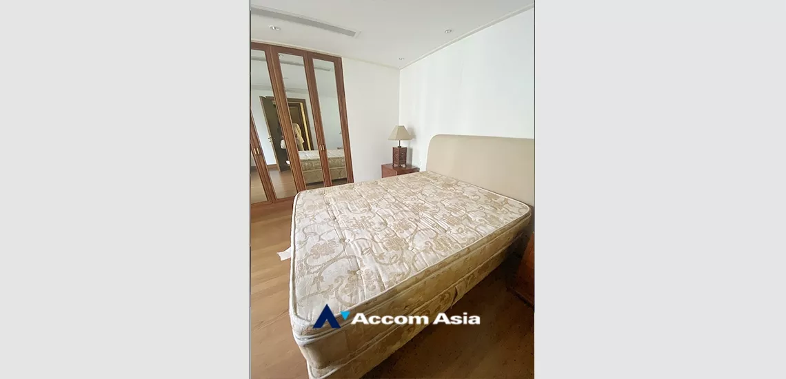  1  3 br Condominium For Rent in Ploenchit ,Bangkok BTS Chitlom at Somkid Gardens AA34560