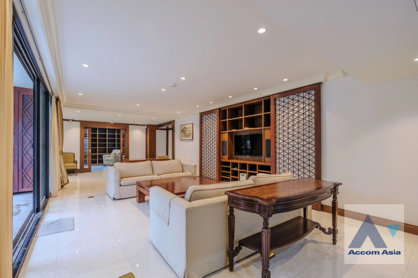 10  3 br Condominium for rent and sale in Ploenchit ,Bangkok BTS Chitlom at Somkid Gardens AA34560