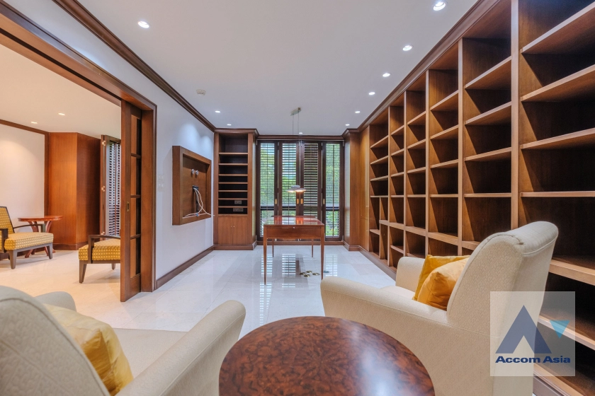 13  3 br Condominium for rent and sale in Ploenchit ,Bangkok BTS Chitlom at Somkid Gardens AA34560