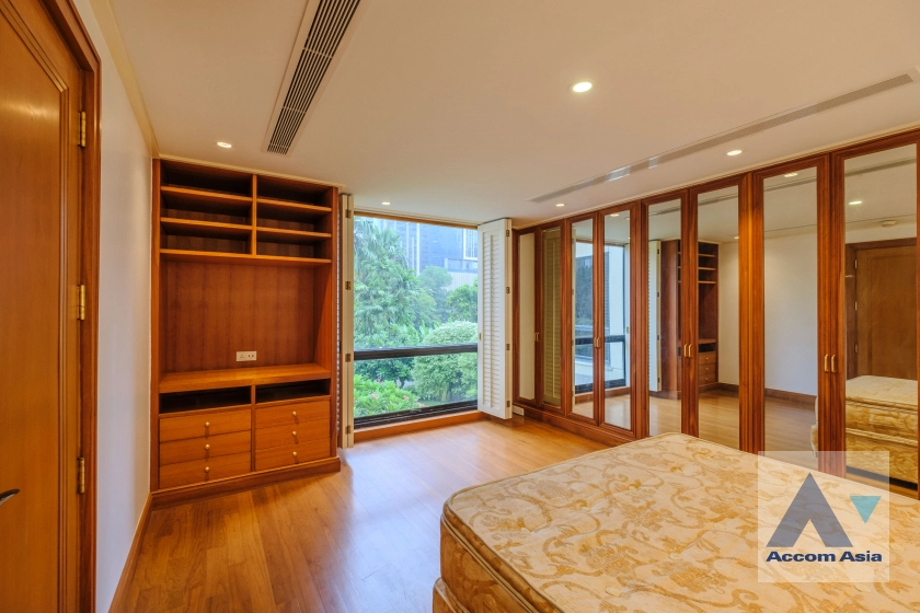 29  3 br Condominium for rent and sale in Ploenchit ,Bangkok BTS Chitlom at Somkid Gardens AA34560