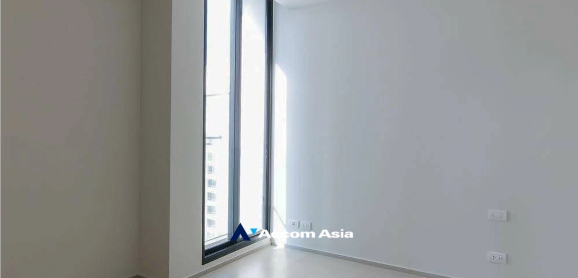 5  2 br Condominium For Sale in Ploenchit ,Bangkok BTS Ploenchit at Noble Ploenchit AA34583