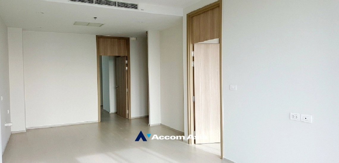  1  2 br Condominium For Sale in Ploenchit ,Bangkok BTS Ploenchit at Noble Ploenchit AA34583