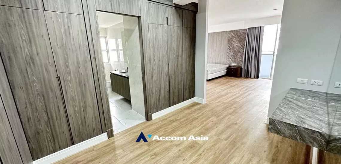 9  4 br Apartment For Rent in Sukhumvit ,Bangkok BTS Asok - MRT Sukhumvit at Newly renovated modern style living place AA34610