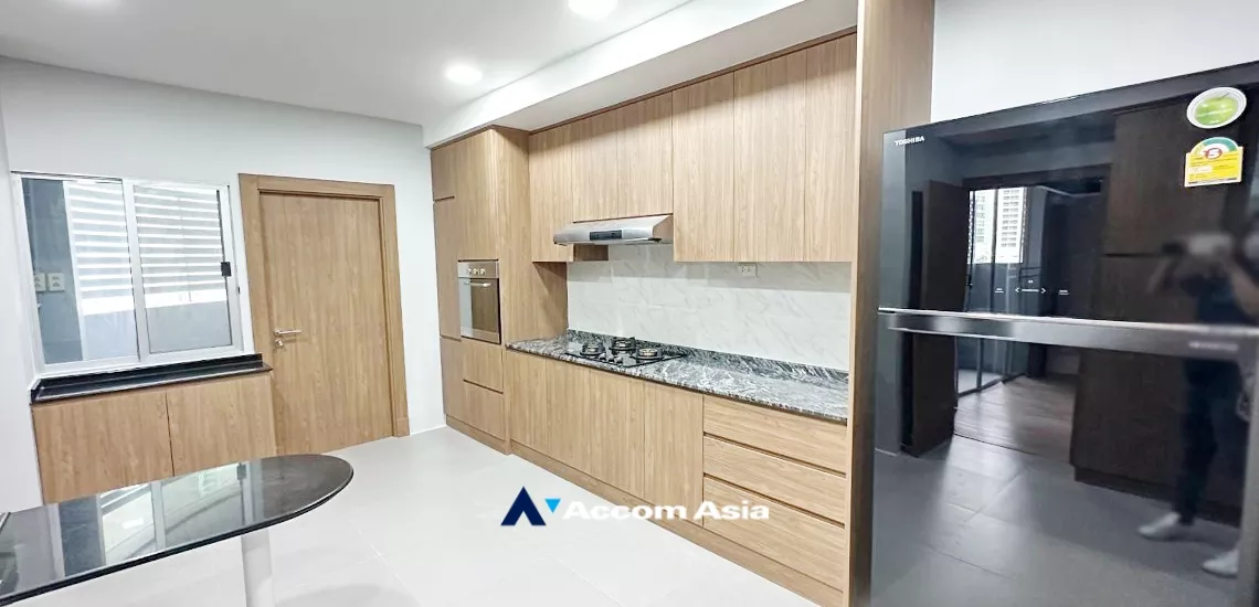 5  4 br Apartment For Rent in Sukhumvit ,Bangkok BTS Asok - MRT Sukhumvit at Newly renovated modern style living place AA34610