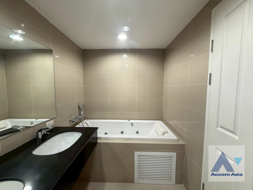 15  5 br Condominium for rent and sale in Ratchadaphisek ,Bangkok MRT Rama 9 at Belle Grand Rama 9  (Belle Avenue) AA34618