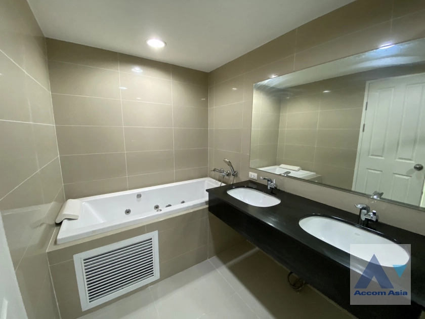 14  5 br Condominium for rent and sale in Ratchadaphisek ,Bangkok MRT Rama 9 at Belle Grand Rama 9  (Belle Avenue) AA34625