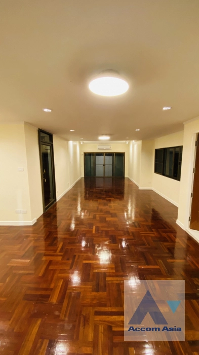 15  6 br House for rent and sale in Pattanakarn ,Bangkok BTS On Nut at Panya Pattanakarn Village AA34647