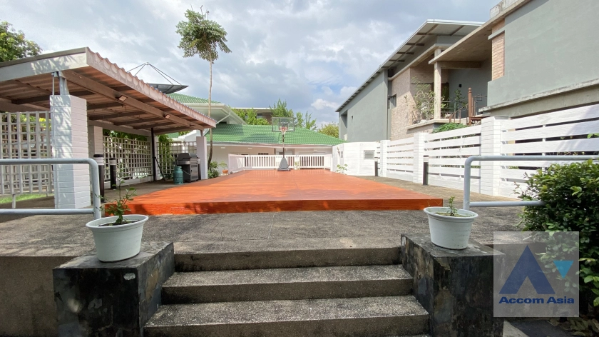 6  6 br House for rent and sale in Pattanakarn ,Bangkok BTS On Nut at Panya Pattanakarn Village AA34647