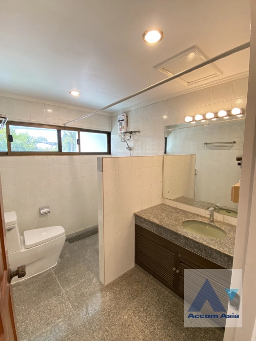 24  6 br House for rent and sale in Pattanakarn ,Bangkok BTS On Nut at Panya Pattanakarn Village AA34647