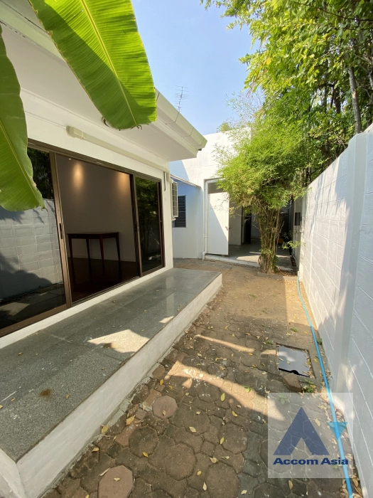 26  6 br House for rent and sale in Pattanakarn ,Bangkok BTS On Nut at Panya Pattanakarn Village AA34647