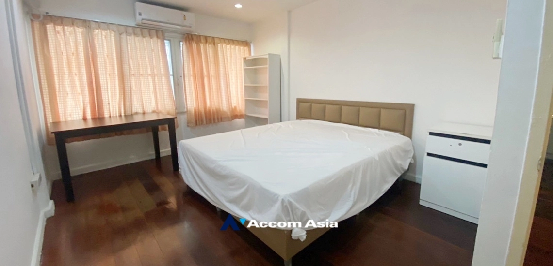 5  6 br Townhouse for rent and sale in sukhumvit ,Bangkok BTS Phrom Phong AA34648