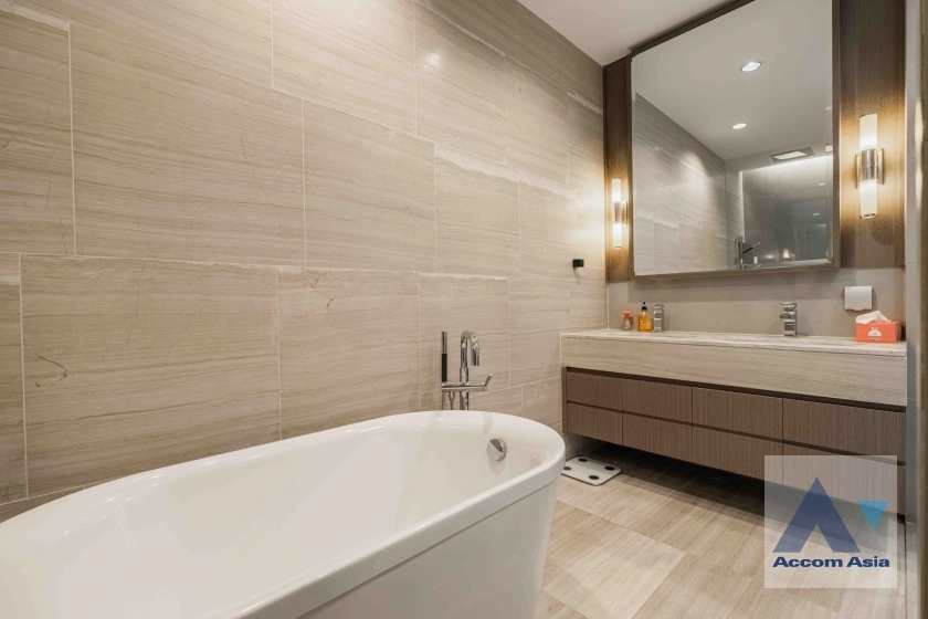 15  3 br Condominium for rent and sale in Silom ,Bangkok BTS Surasak at The Diplomat Sathorn AA34650