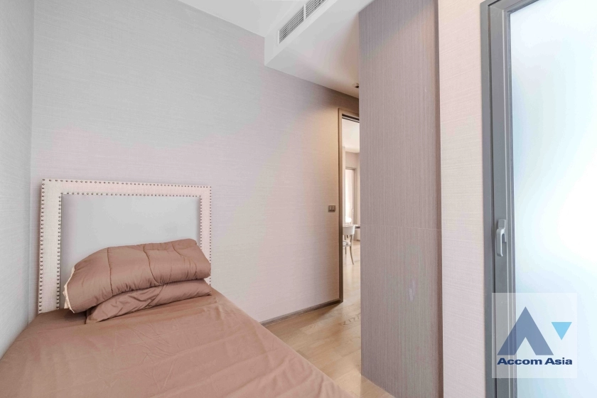 16  3 br Condominium for rent and sale in Silom ,Bangkok BTS Surasak at The Diplomat Sathorn AA34650